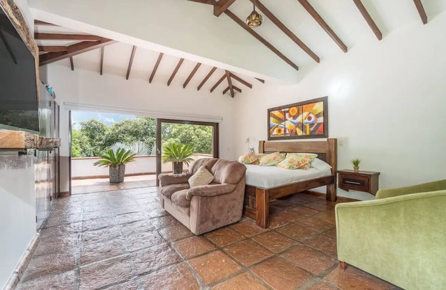 Villa Gama Vip En Sopetran, Vistas increíbles Con Jacuzzi y Piscina