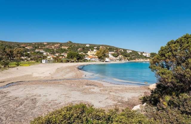 Villa Gina a due passi dal mare with Mountain Views, Garden & A/C