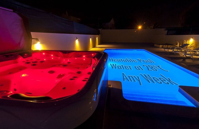 Villa Heatable Pool- Jacuzzi - sauna -Gym -Snooker - Sea View Massage C.