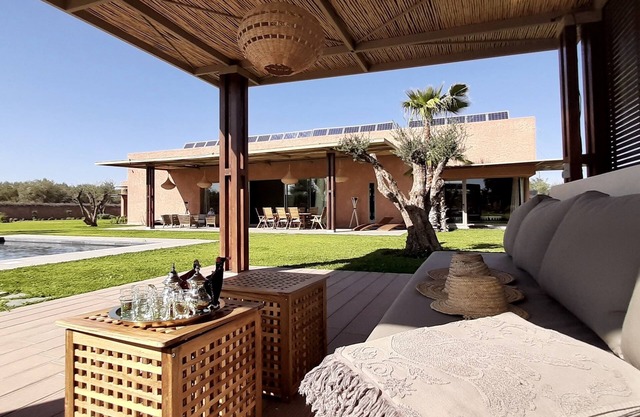 Villa Helios - stunning designer house 10 mins from downtown Marrakech