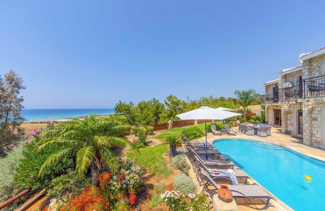 Villa Hermis - Four Bedroom Villa, Sleeps 8