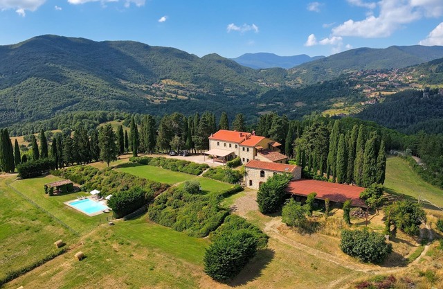 Villa I Cipressi by fewo-toskana, surrounded by nature, secluded location, private pool, barbecue