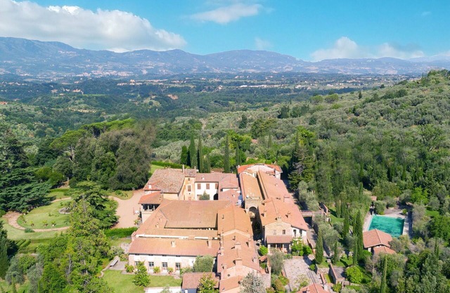 Villa in Casa Biondo with 23 bedrooms sleeps 46