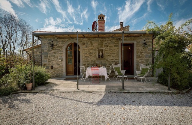 Villa in Cortona with Private Pool