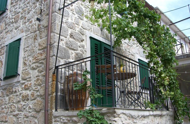 Villa In The Old Town,5 Mins To Town Beach, Parking Nearby