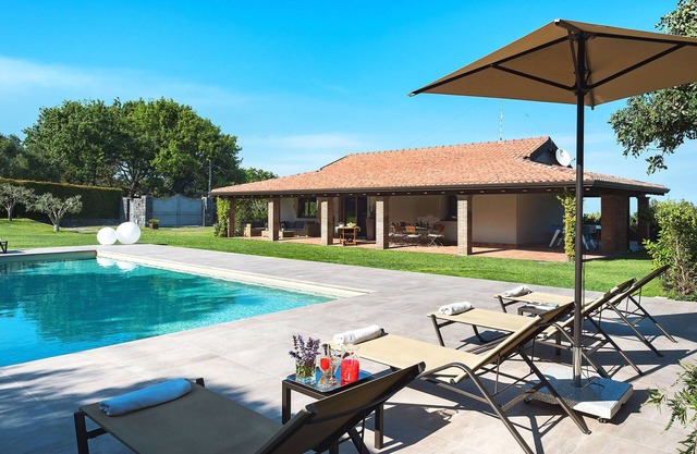 Villa in Trecastagni near Mount Etna Tours