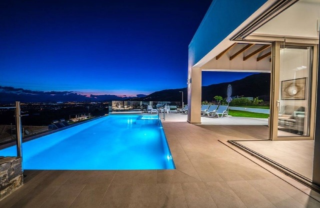 Villa in Tsikalaria Greece 4 Bedrooms