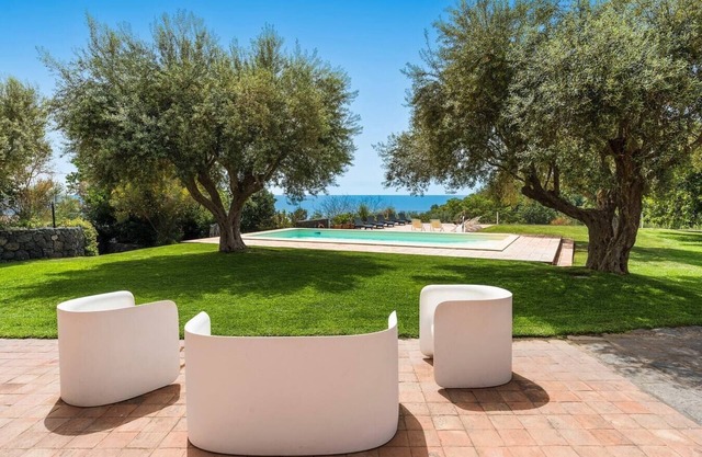 Villa Inessa with private pool, Mt. Etna Area