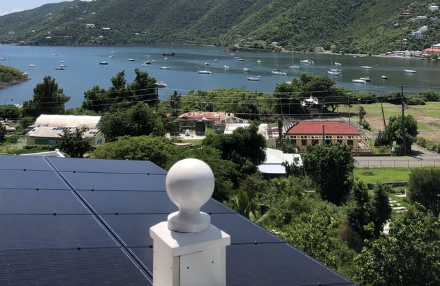 Villa Jumbie-Spacious Deck- Fabulous Views of Coral Bay!