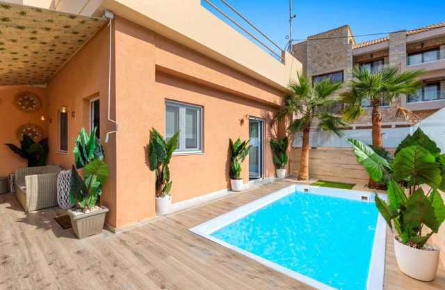 Villa Karteris by Villa Plus