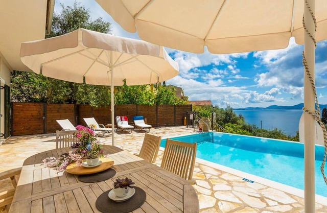 Villa Katerina - Five Bedroom Villa, Sleeps 10