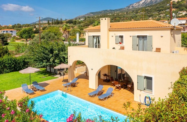 Villa Katerina - Three Bedroom Villa, Sleeps 8