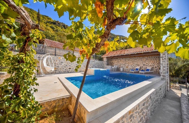 Villa Kotop - Three Bedroom Villa, Sleeps 6
