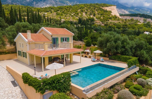 Villa Kristola by Villa Plus