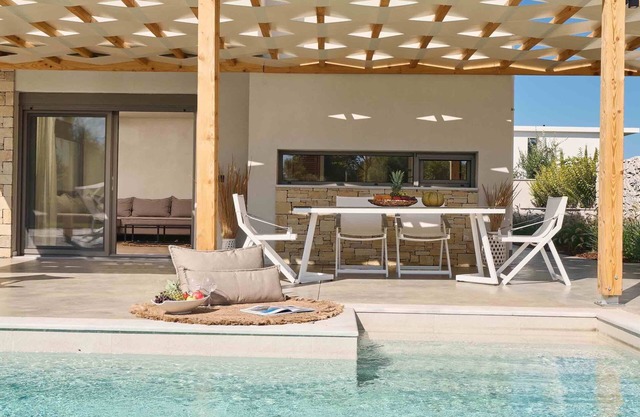 Villa "Kronos" located in the magnificent "White Nest Complex"