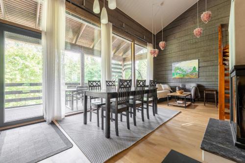 Villa Kultaranta B - Comfy Cabin Retreat in Tahko with Hot Tub & Sauna