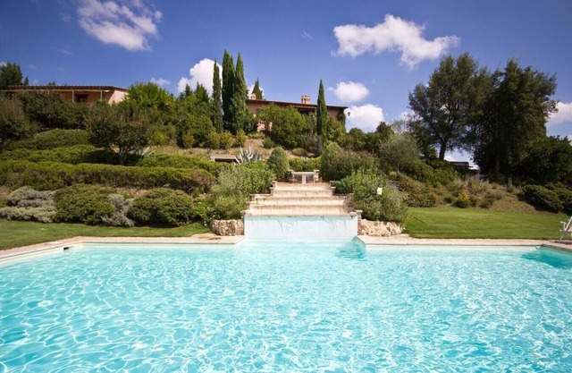 Villa La Cascata - Private Tuscan Villa with pool