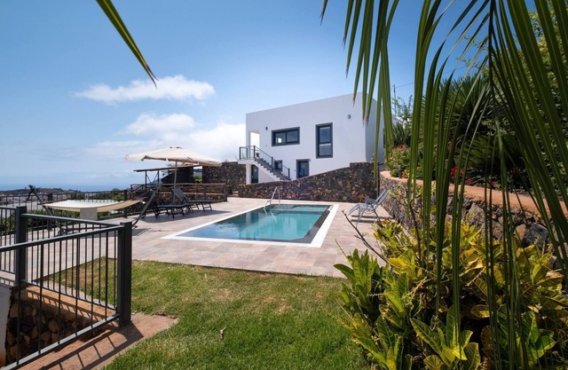 Villa La Graja by Huskalia | private pool