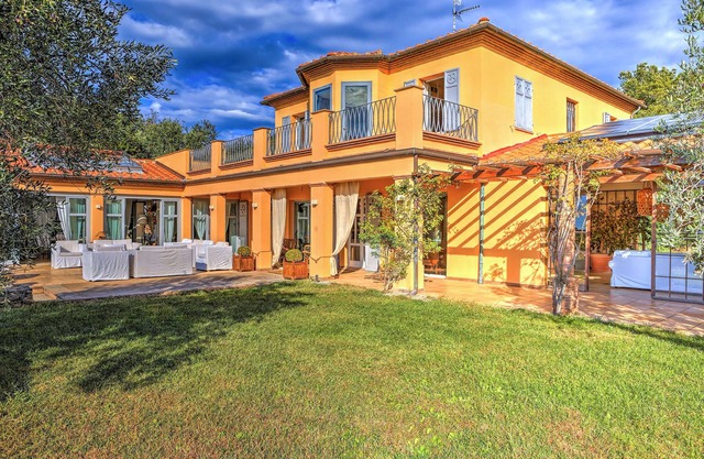 Villa Le Cave 12, Emma Villas