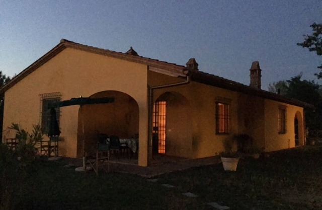 Villa "Le Ginestre" with swimming pool on Tuscan hills.