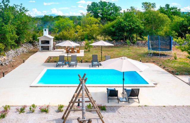 Villa Lea&Robi (V2542-K1) - Unešić