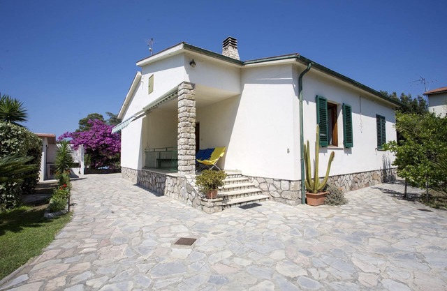 Villa Leo + dependance 10 beds near Portoferraio