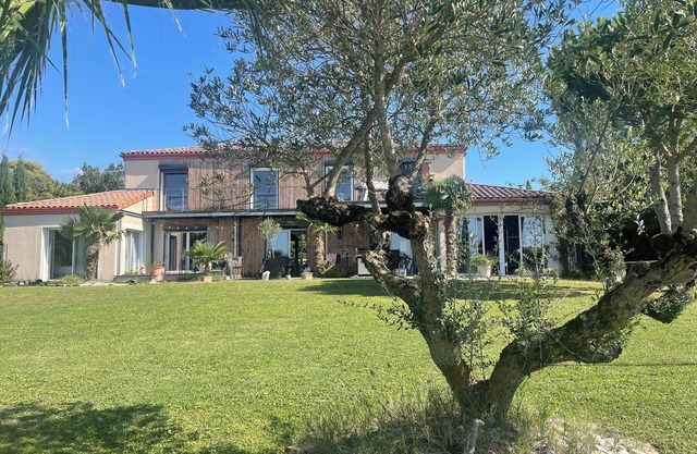 Villa Lerici large house in the Lauragais region