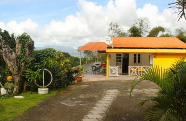 Villa Les Cythos - 10 min from the Lamentin supermarket and swimming pool