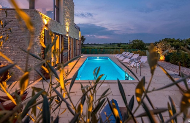 Villa Libra nearby Novigrad – Crovillas GmbH