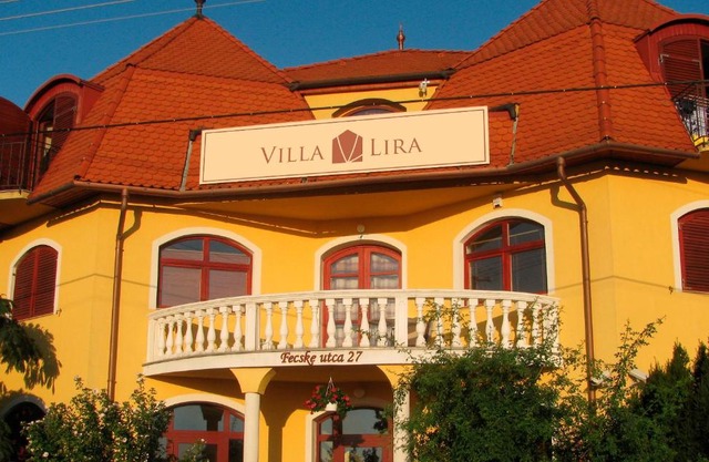 Villa Lira