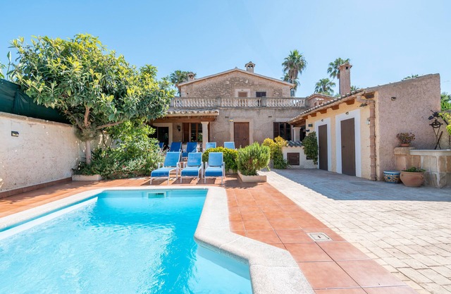 Villa 'Los Abilios' with Private Pool, Wi-Fi and Air Conditioning