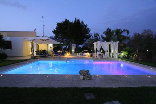 Villa Luisa villa con piscina e Vasca Idromassaggio vicino Otranto