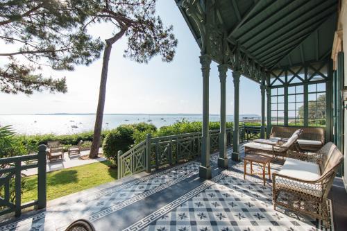 Villa Madeleine en 1ère ligne pour 17 personnes