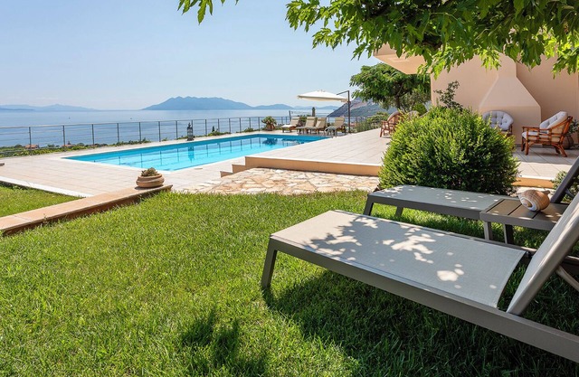 Villa Magnolia – Luxury Retreat with Private Pool and Stunning Sea View