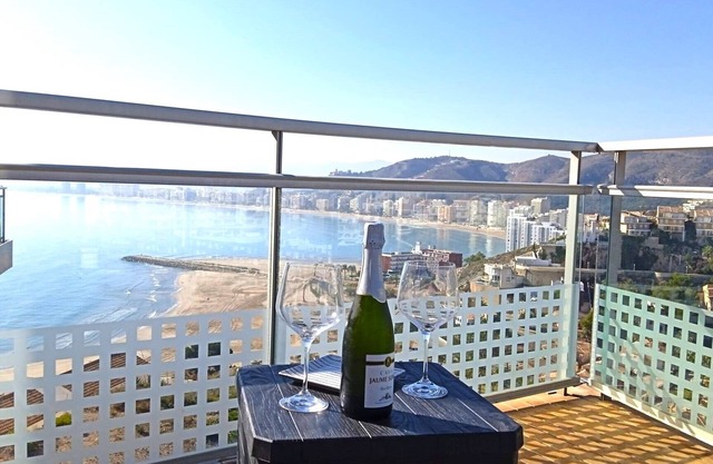 Villa Mediterránea! Encantadora Villa de Estilo Mediterráneo con Vistas al mar
