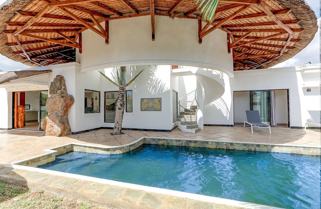 Villa Mon Île Fleur de Lys Tranquil Villa with Private Pool