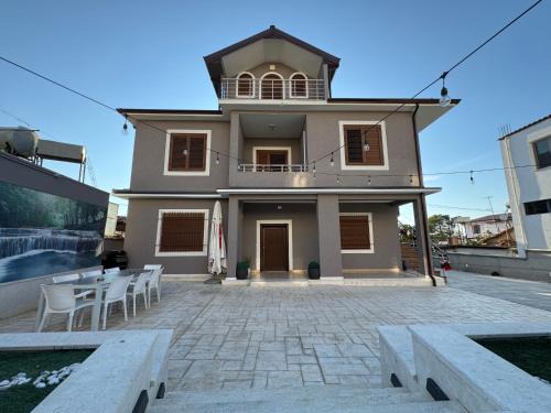 Villa Mondi