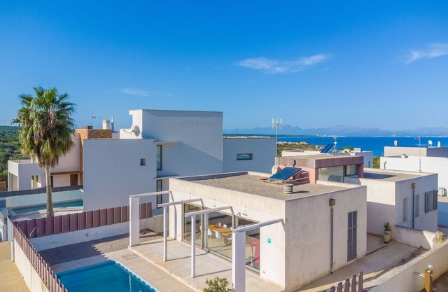 VILLA MONTFARRUTX - Modern villa with private swimming pool and free Wifi