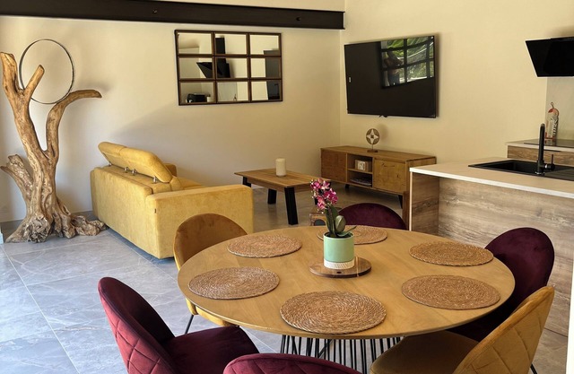Villa'nduzienne, new villa in a quiet area, spacious and pleasant.