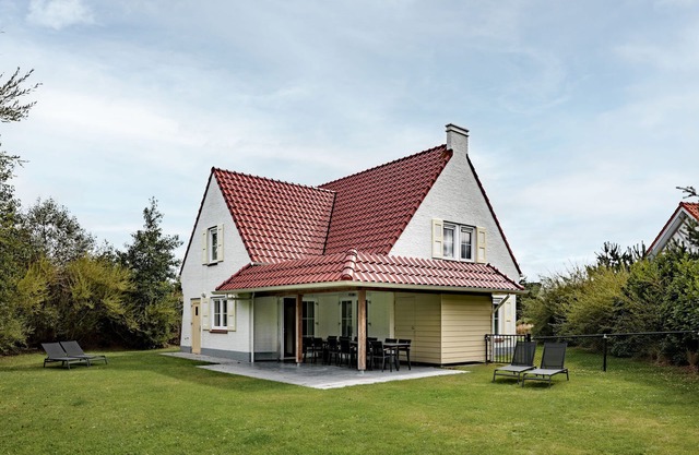 Villa near North Sea Beach, Cadzand-Bad
