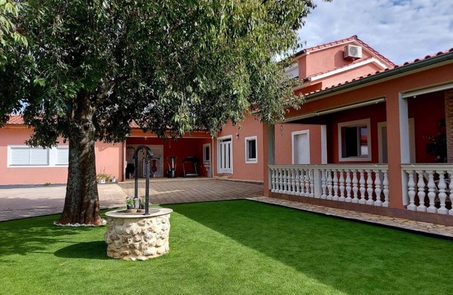 Villa Nika - Three Bedroom Villa with Private Pool