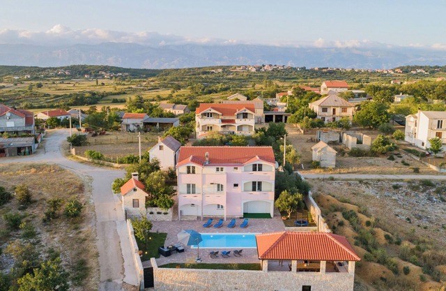 Villa Nikolina (V9861-K1) - Radovin (Ražanac)