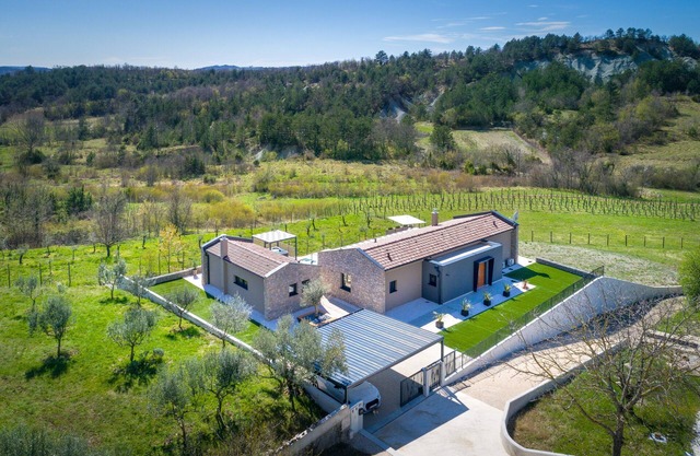 Villa Noeli with Swimming Pool