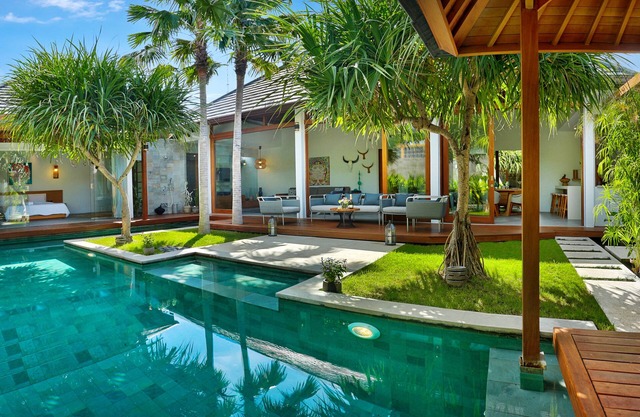 Villa Odyssey, Modern 4 br Private Villa in the middle of Seminyak