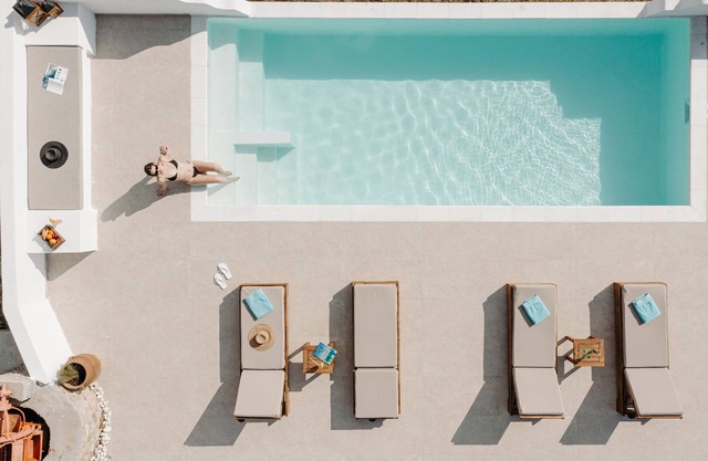 Villa of Roses in Naxos with pool
