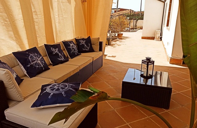 Villa Ognina holiday villa