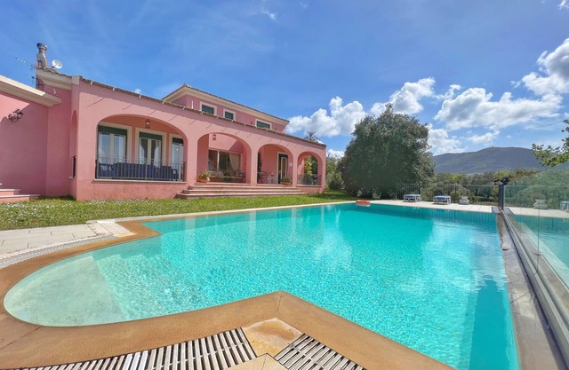 Villa Olea Corfu – Exclusive Villa with Infinity Pool & Panoramic Views