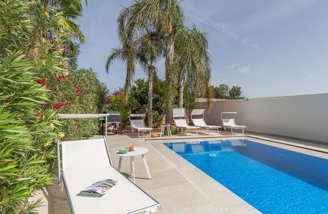 Villa Palma | private pool and garden, free wifi