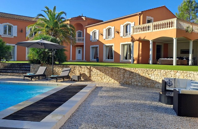 Villa Palmier Avec Piscine Chauffée Privée Proche D'uzes et Anduze