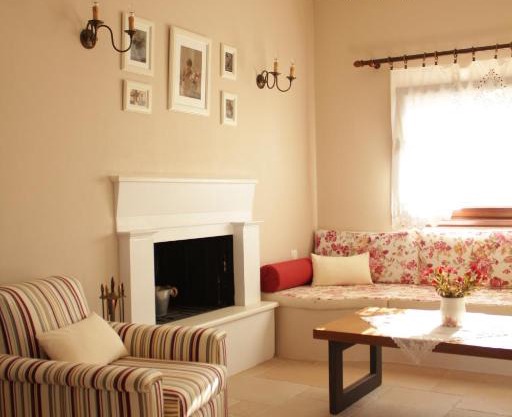 *Villa Pap-Live the Greek hospitality in a village*